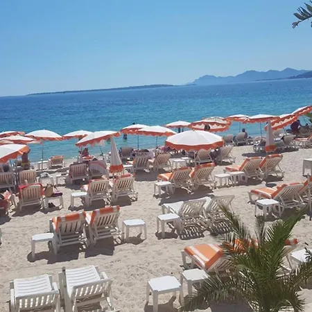 Juan Les Pins Piscine Et A 200m アパート