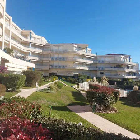 Juan Les Pins Piscine Et A 200m アパート