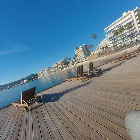 Juan Les Pins Piscine Et A 200m * アンティーブ